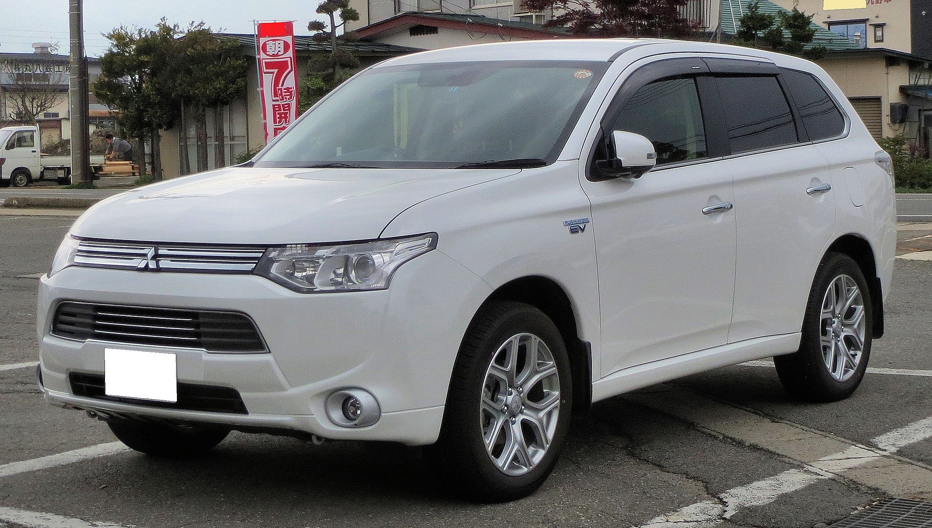 Mitsubishi outlander 3 2013