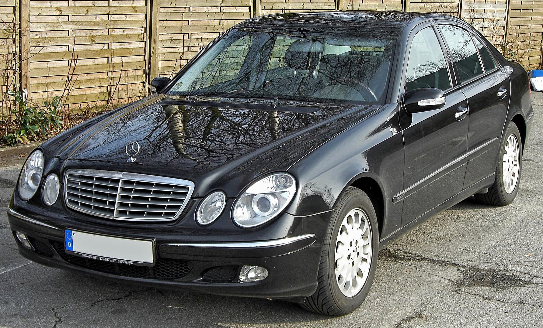 Мерседес w211 2002